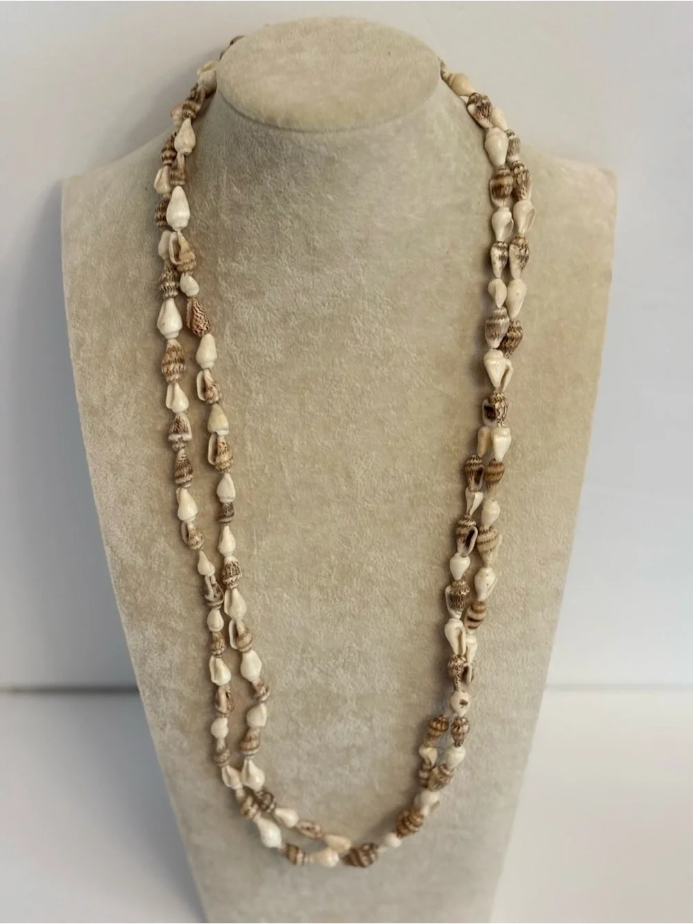 Coastal Jewelry Set Shell Necklaces & Silver Starfish Cuff Bracelet Bundle - Picture 7 of 12